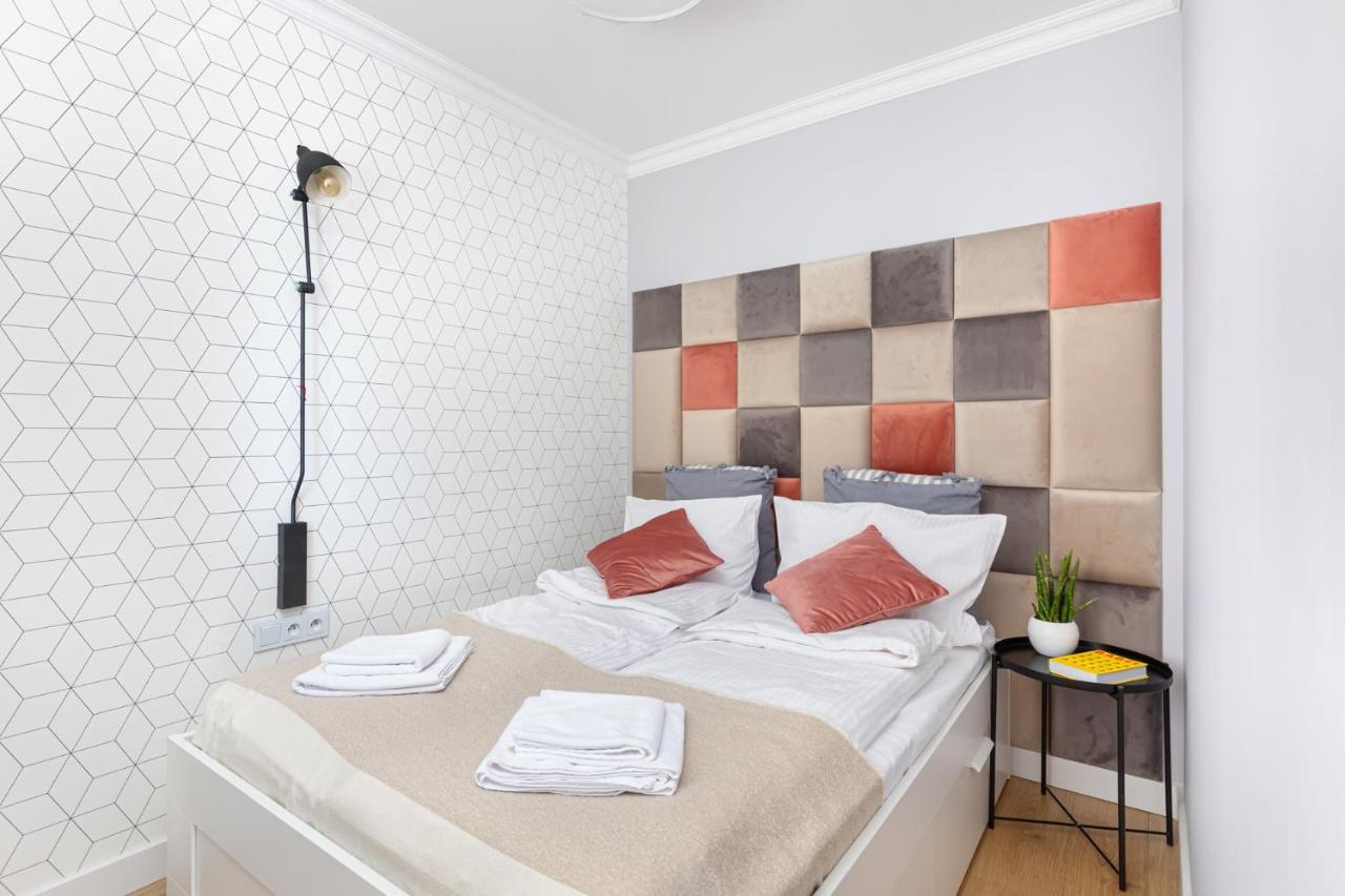Stylowy Apartament Z Pieknym Widokiem Na Miasto Варшава Екстер'єр фото