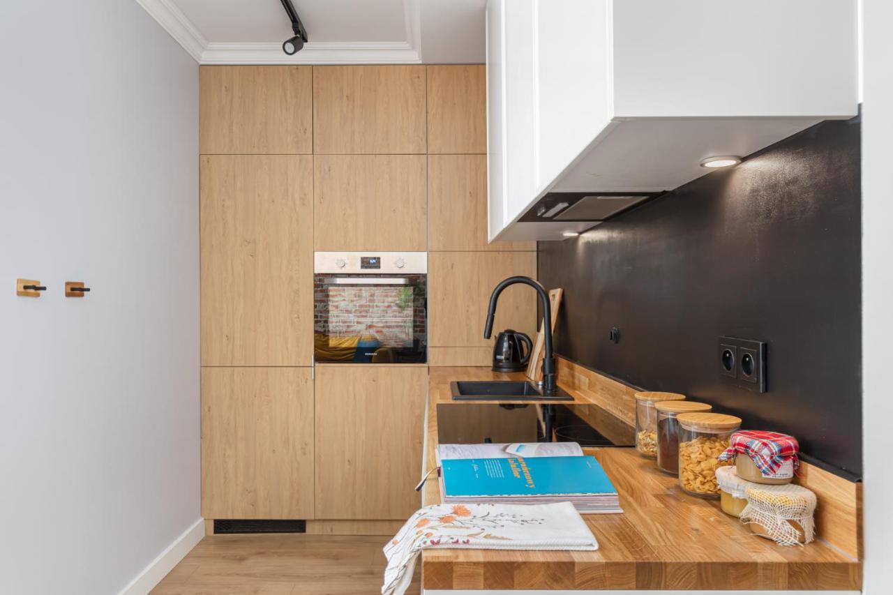 Stylowy Apartament Z Pieknym Widokiem Na Miasto Варшава Екстер'єр фото