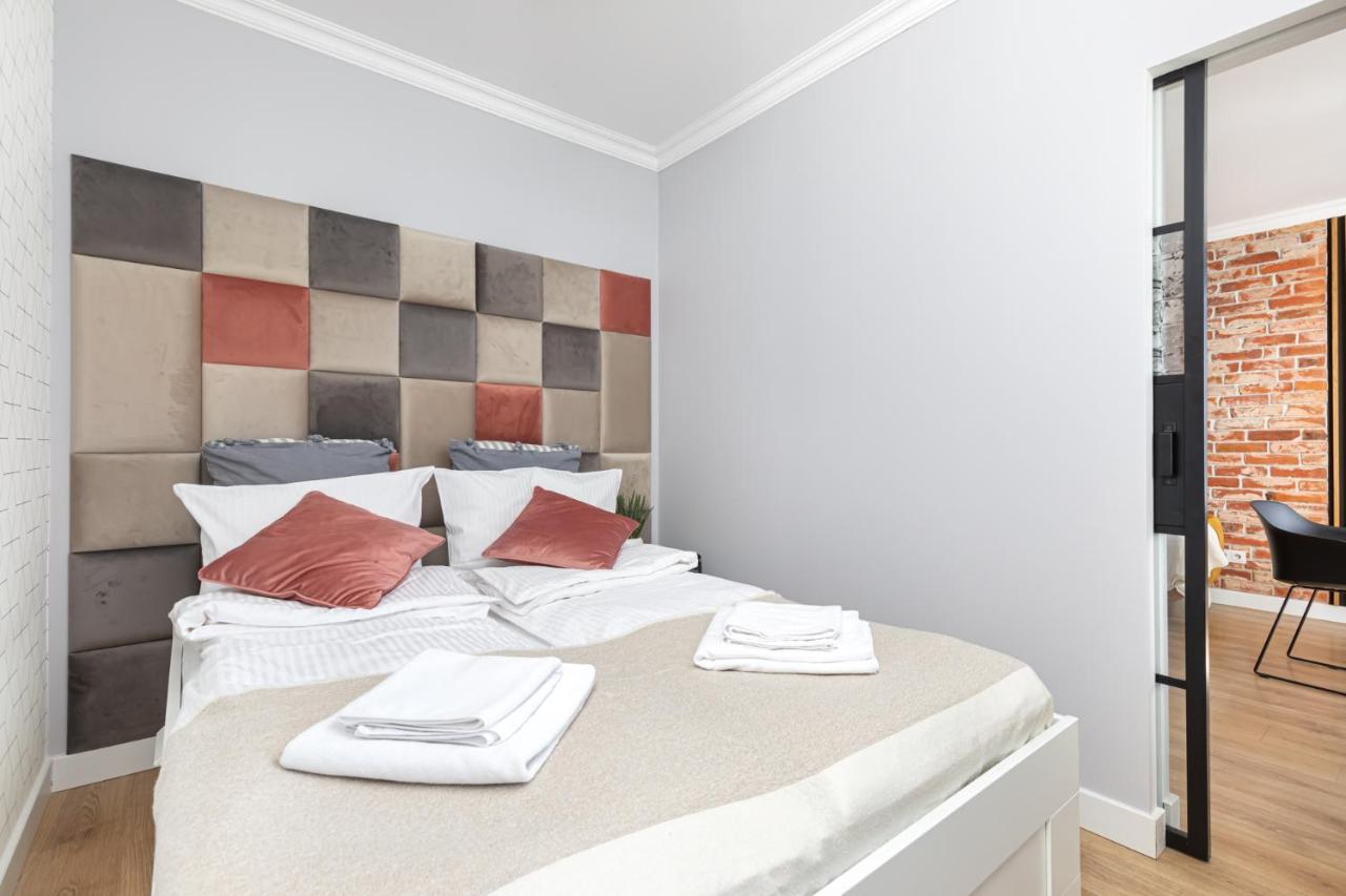 Stylowy Apartament Z Pieknym Widokiem Na Miasto Варшава Екстер'єр фото